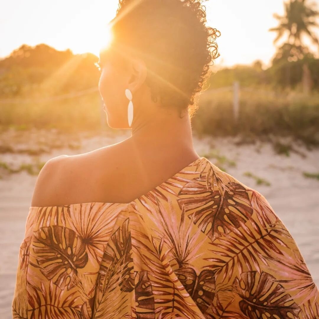 Snuck away to celebrate this bb's birthday last month!! And @yeyett06 was sweet enough to make time for a little beachy + Golden Hour kaftan shoot...will share more photos from this shoot soon. Thank you so much 📸 @jorgeadiaz...we loved working with