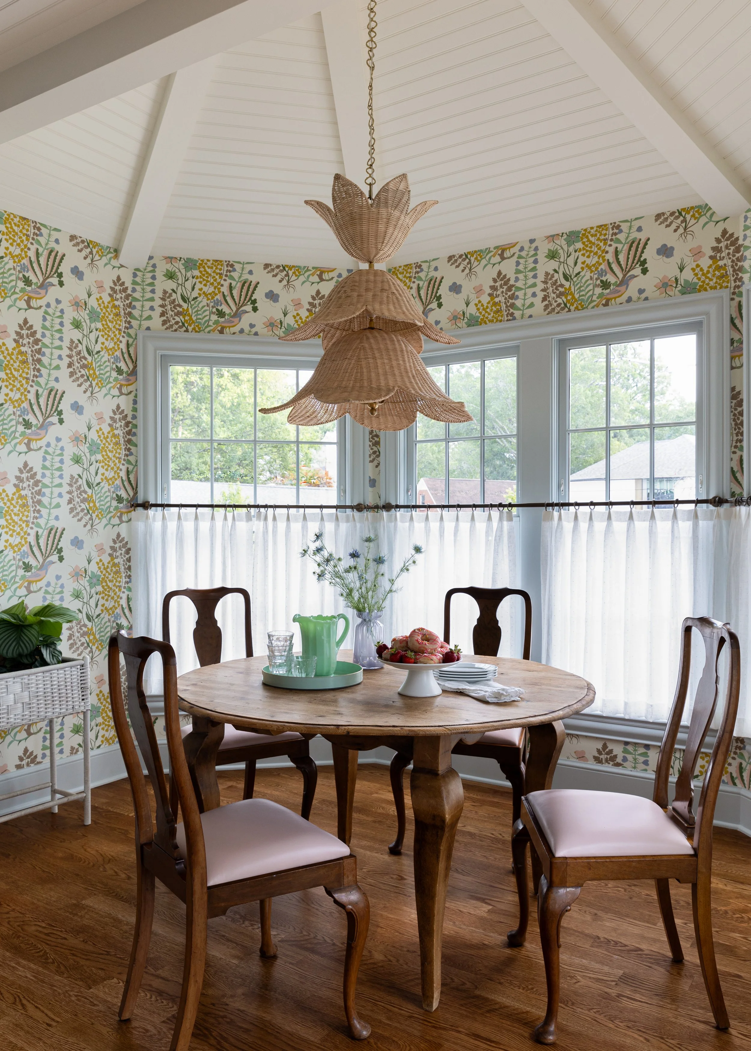 Breakfast Room Main .jpg