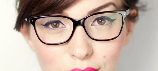 winged-liner-and-bright-lips-glasses-e1353937534643-600x272