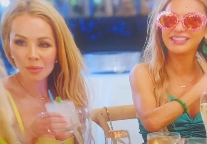 Ep. 6 of #RHOM got so 🔥 it was a good thing they had custom @radandrefined 😎 by @jacquelinerezak 🌴💖✈️ Swipe to 👀 more! 

@peacocktv // @marysolpatton 😘

#miami #rhomiami #designer #peacocktv #therealhousewivesofmiami #radandrefined #celebrityev