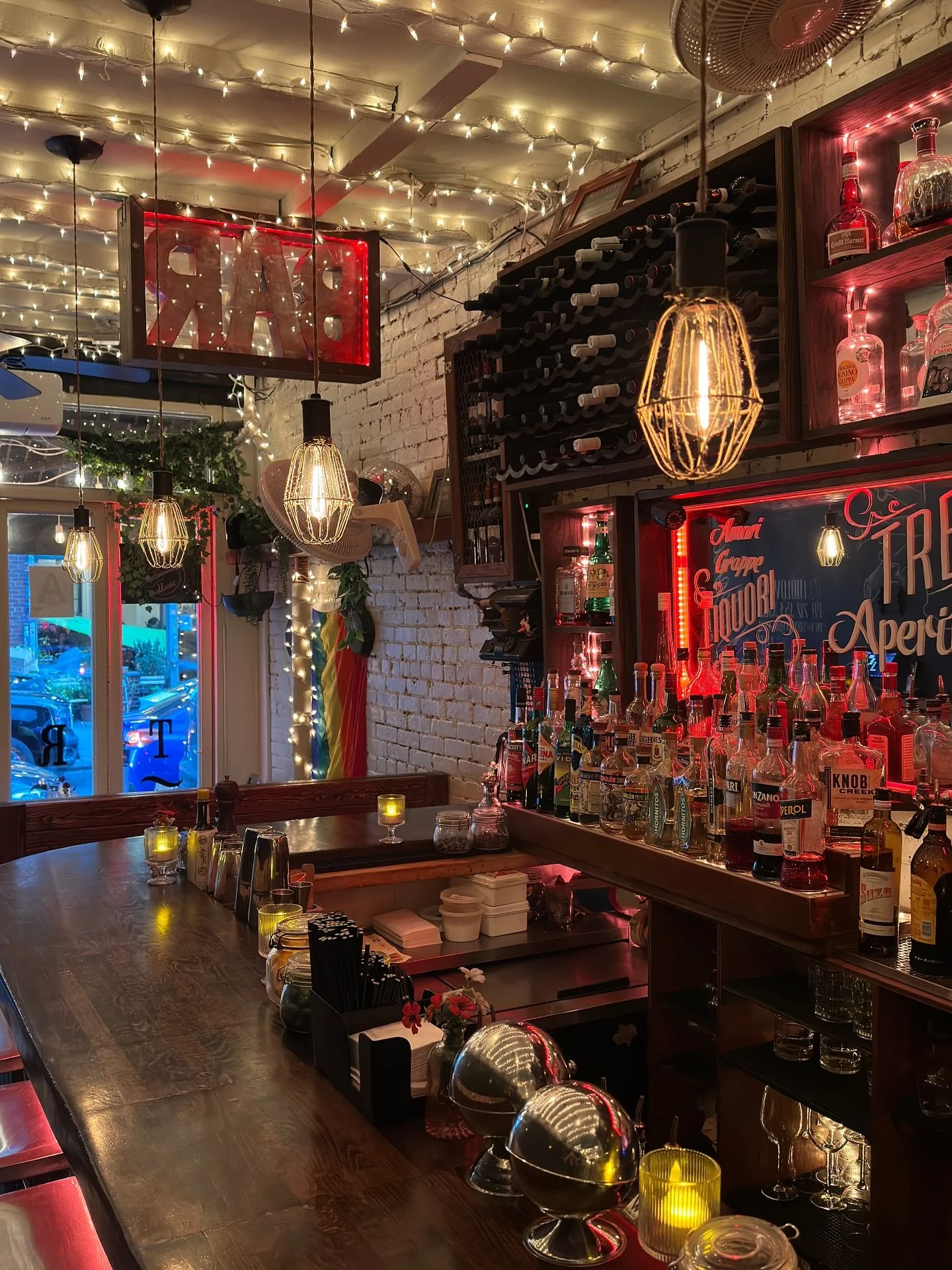 Warning: The ambiance is as good as the Carbonara. Don&rsquo;t say we didn&rsquo;t warn you about getting comfortable. 😉 Find your next favorite night out at Tre, happy hour 5-7🍝

#LowerEastSideEats #NYCFoodie #CozyRestaurant #trenewyork