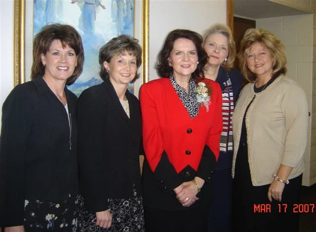Chubbuck w Sisters Nelson  Dew (1).JPG