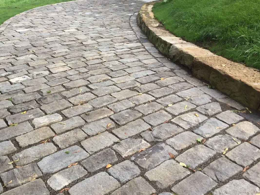 Natural cobblestone driveway
