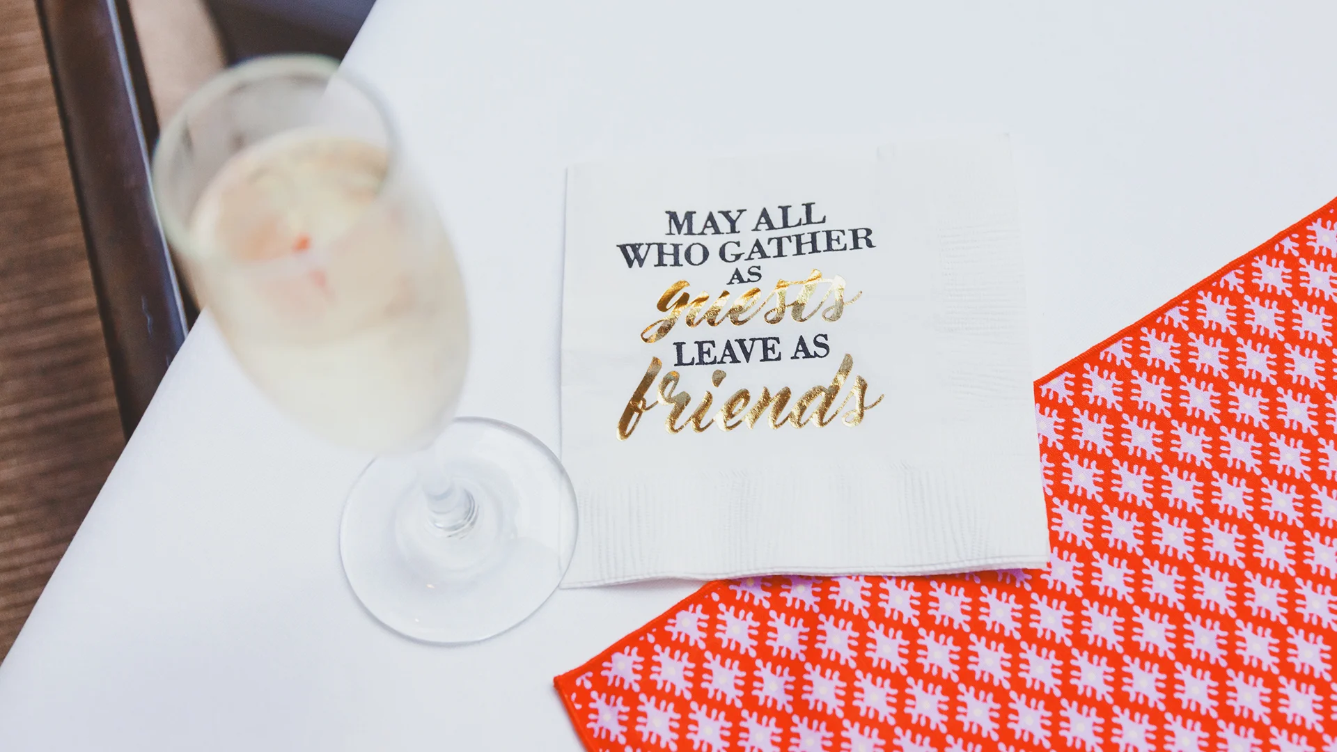 For the last 4 years, the lovely ladies at The Blog Societies have thrown a killer conference for bloggers across the nation. This year, their conference is in Chicago and they wanted a brand that reflected the character of the city while carrying the same femininity that is closely tied to the brand.