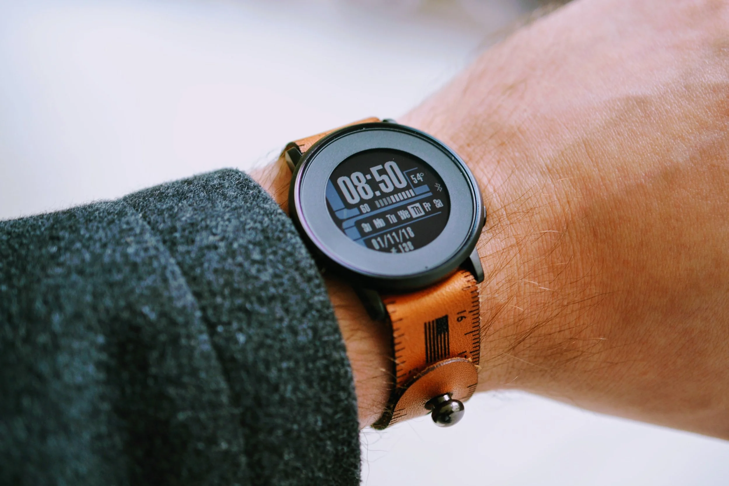 Pebble Time Round 20mm Kit - Ruler Stud Passthrough Leather Watch Strap