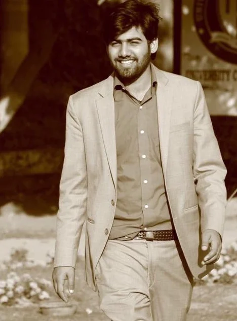 Meet our new Dean's Scholar, Mr. Muhammad Talha Mushtaq , who has received a partial scholarship for his LL.M. in International Human Rights Law at a university in the U.S. Talha recently obtained his U.S. visa and aspires to become a Human Rights lawyer and plans to further his endeavours in politics once he returns back to his hometown. He has advanced towards his journey to success.