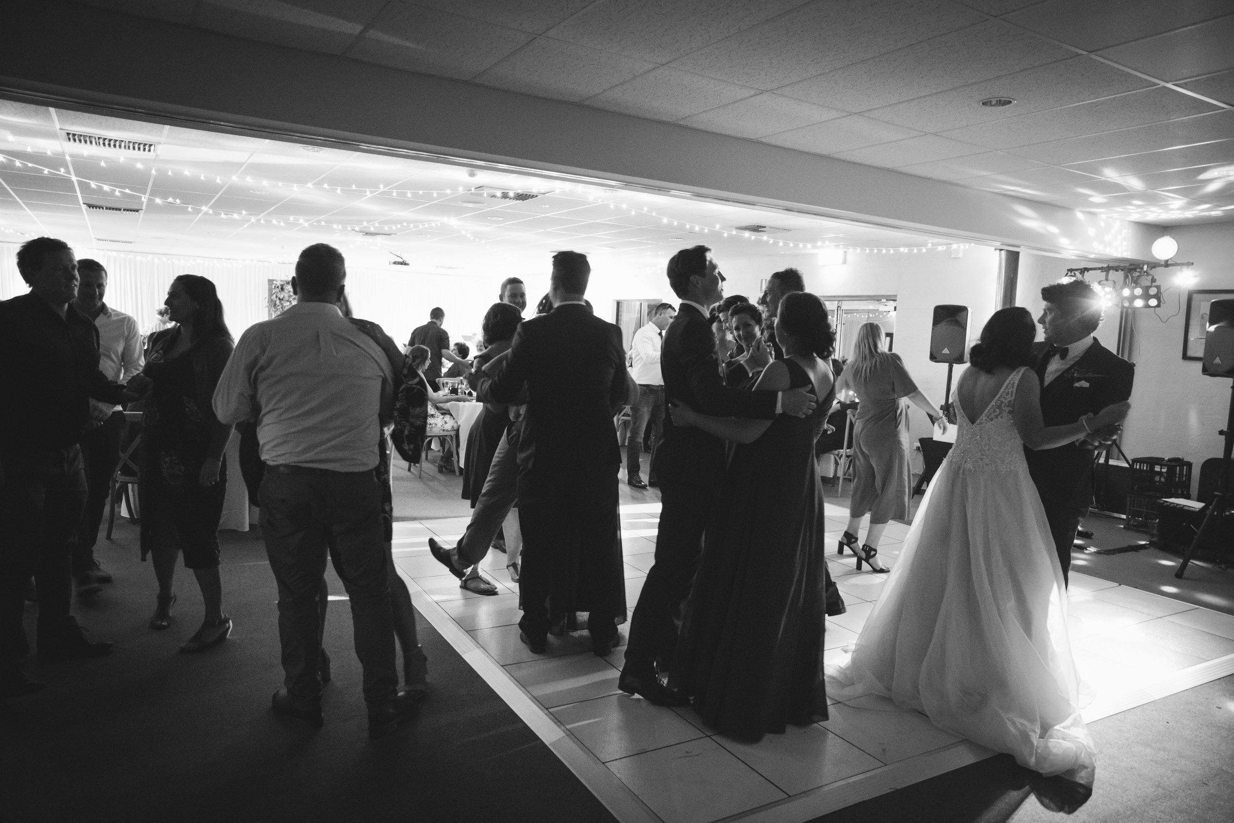 Angie Roe Photography Wheatbelt Avon Valley Farm Wedding (75).jpg