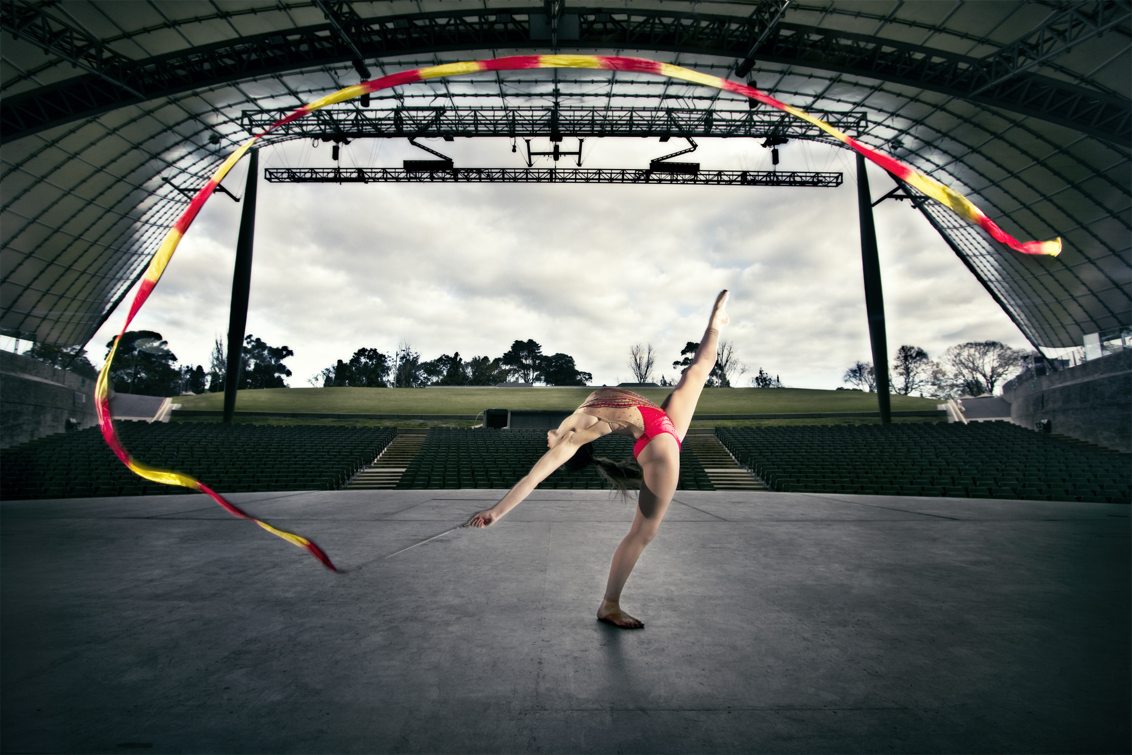 Above Rhythmic Gymnast and International Performer Lauren Skopal who developed the FLEX-PRO Method. 
