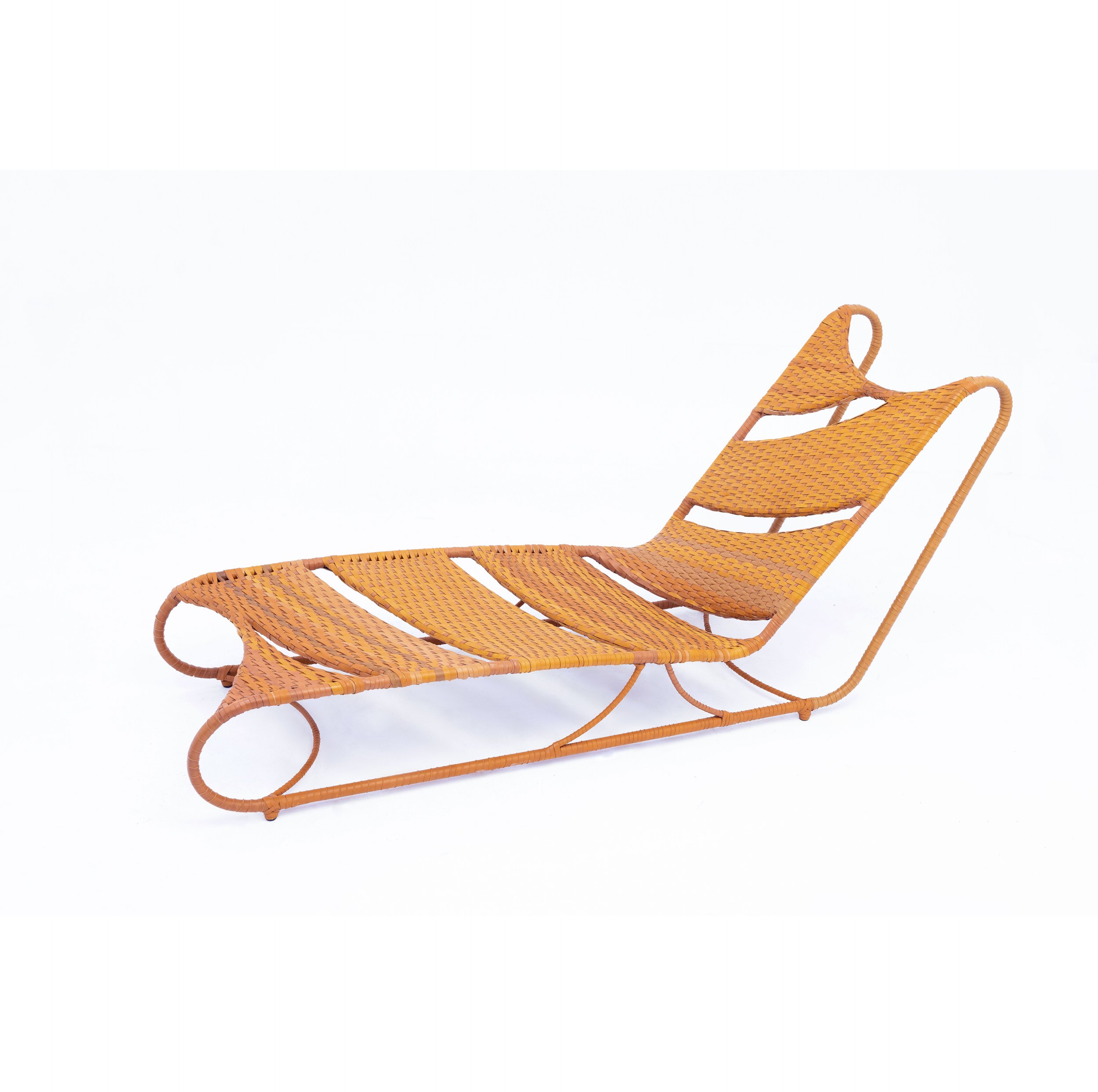 (web)Lounger_white.jpg