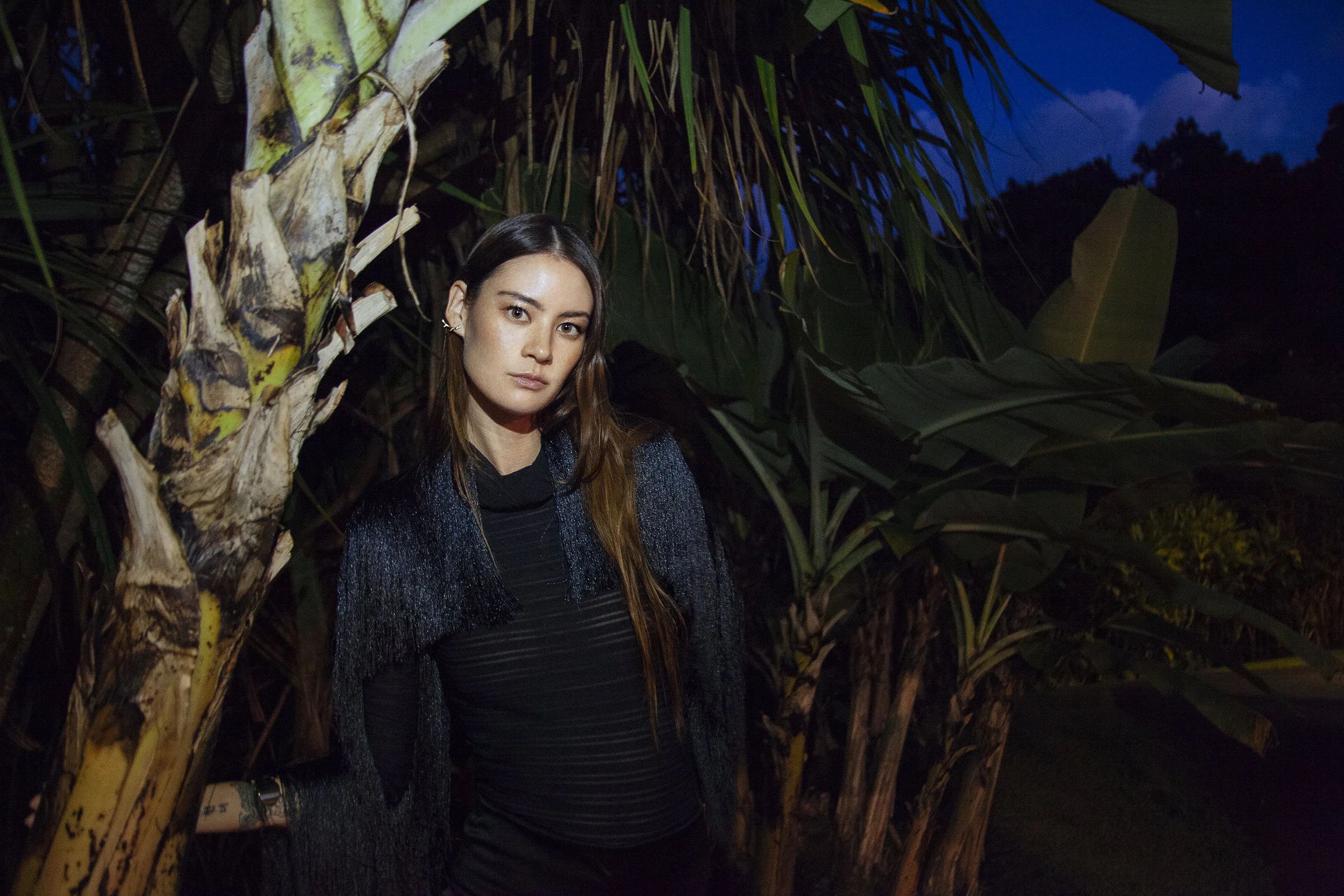 Top & Jacket : Manaola Hawaii / Jewelry : Salty Girl