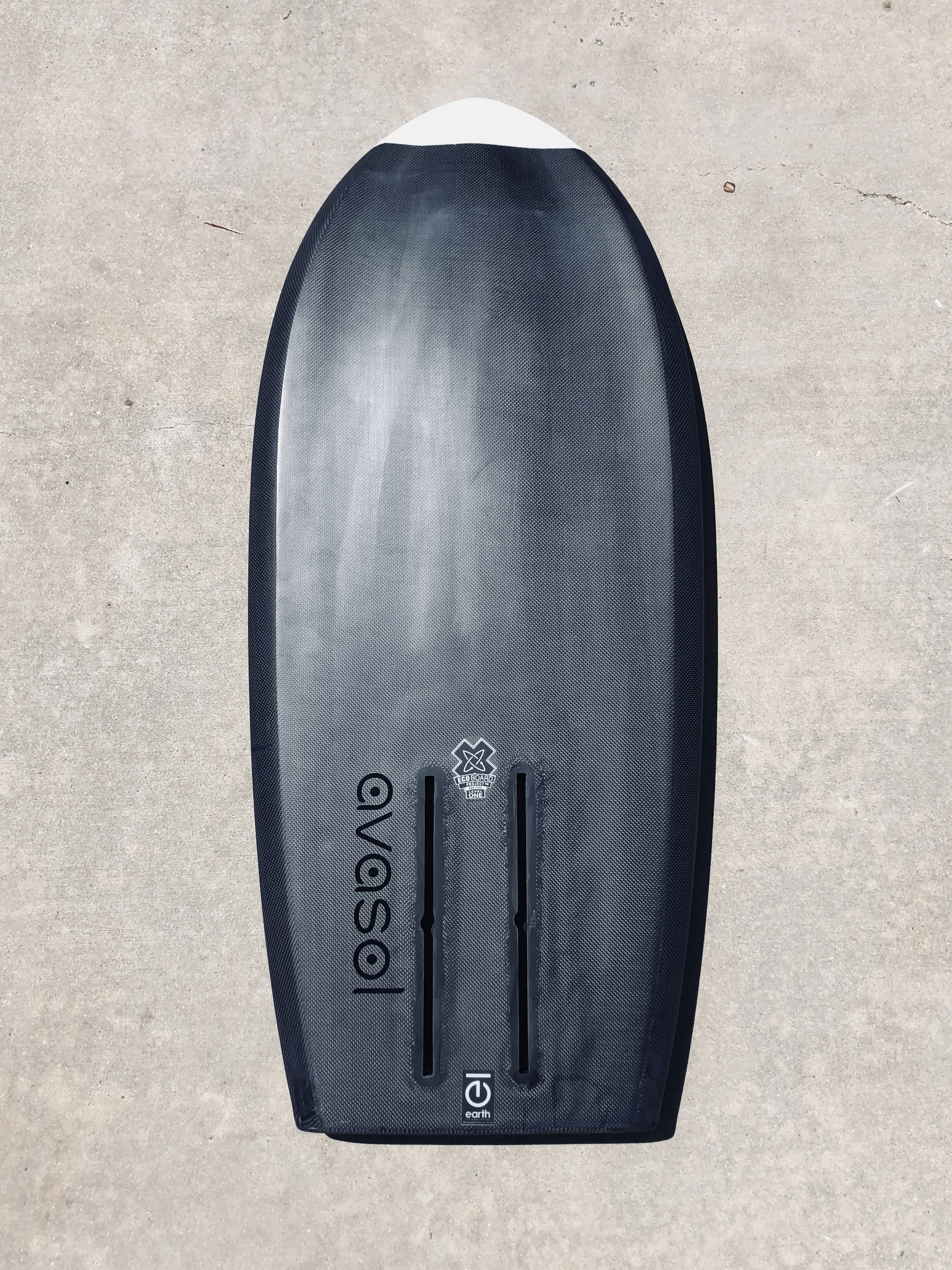 3’0 x 18” x 3”, 26L