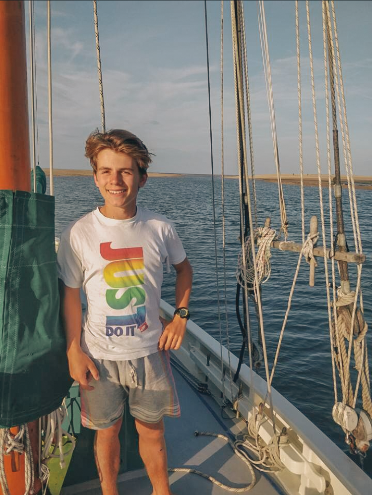 17-Year-Old Embarks On Thames Sailing Barge Restoration