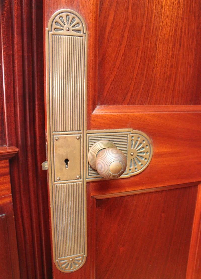 JAVELIN original interior fittings