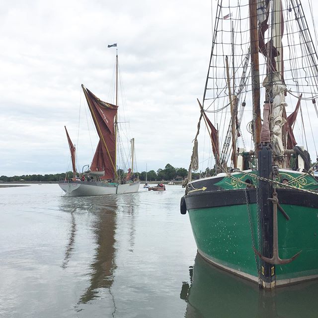 🧜🏼&zwj;♀️ BLUE MERMAID, the first full size Thames Sailing Barge to be built since 1930, left the River Blackwater in Essex for the first time with a @seachangetrust charter on Sunday.

@seachangetrust have worked tirelessly alongside various small