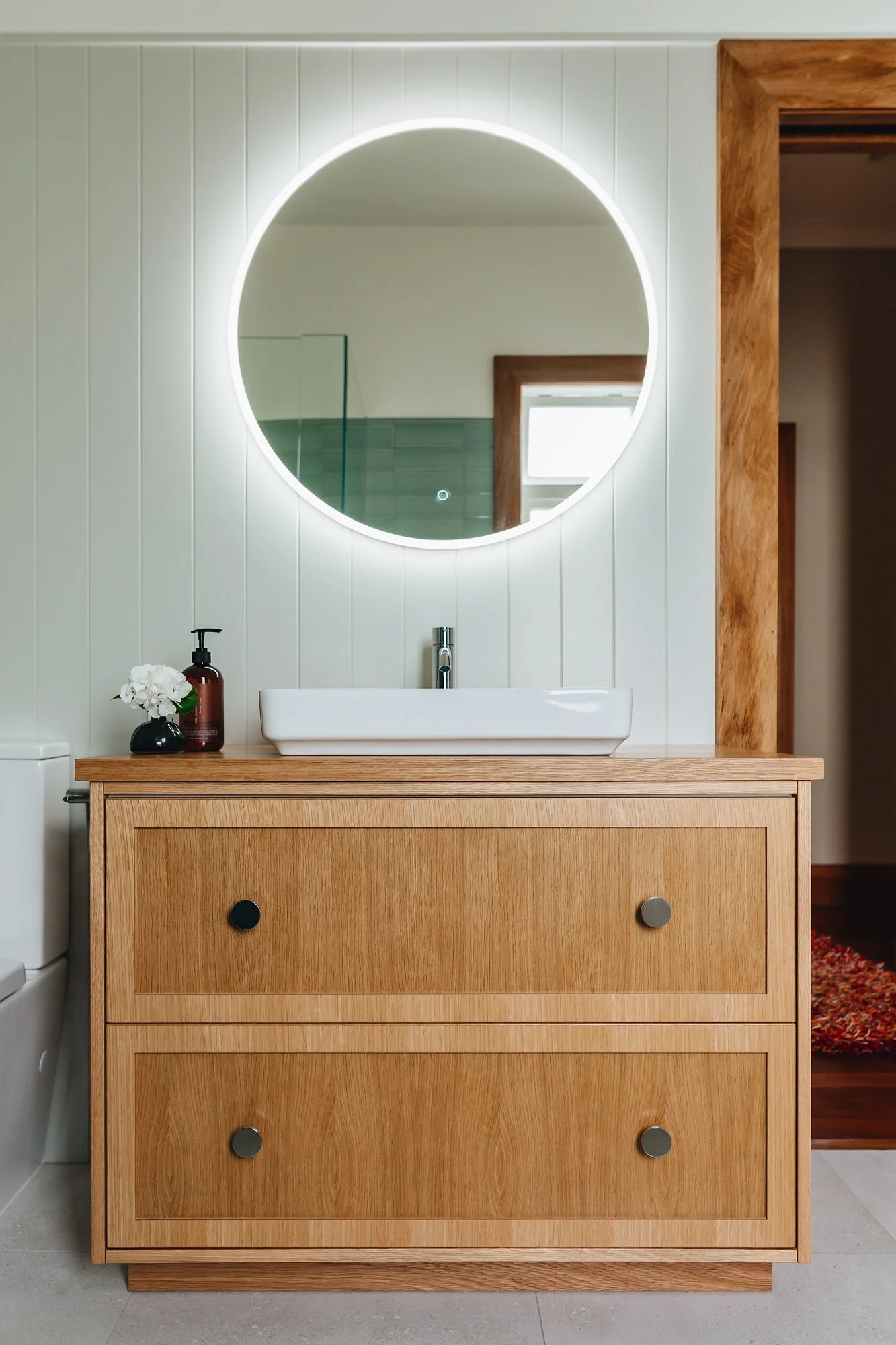 contemporary-shaker-style-oak-vanity-circle-mirror.jpg
