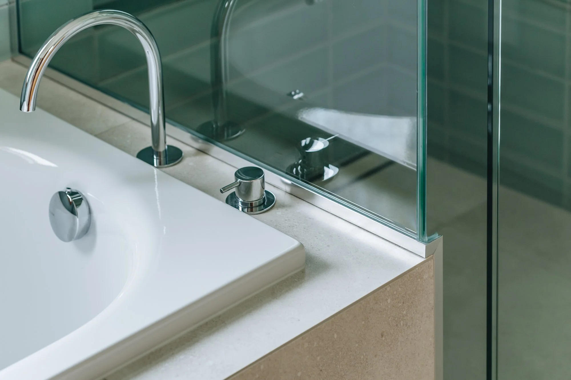 tiled-step-in-bath-mounted-tapware.jpg