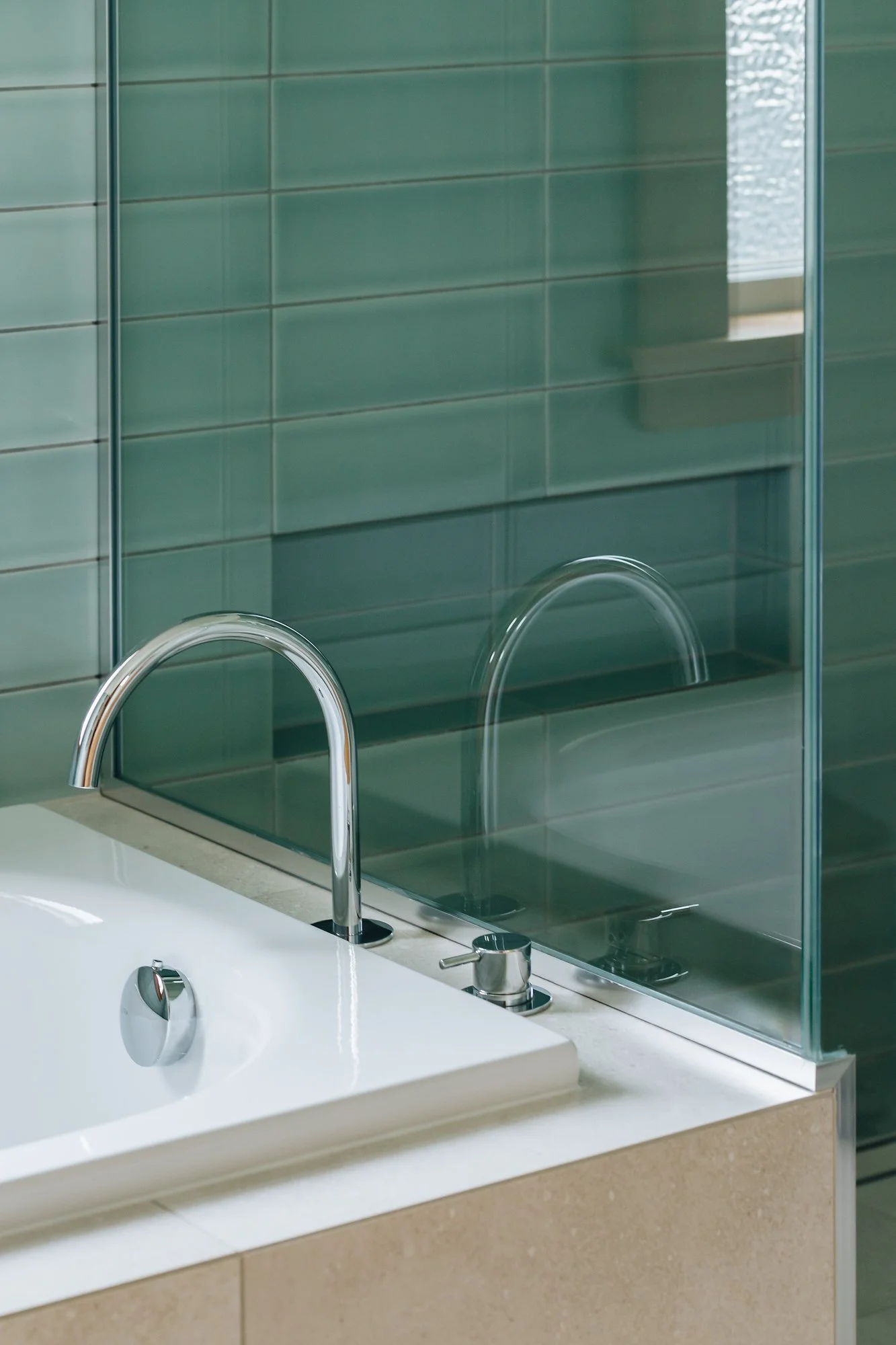 drop-in-bath-chrome-mixer-detail.jpg
