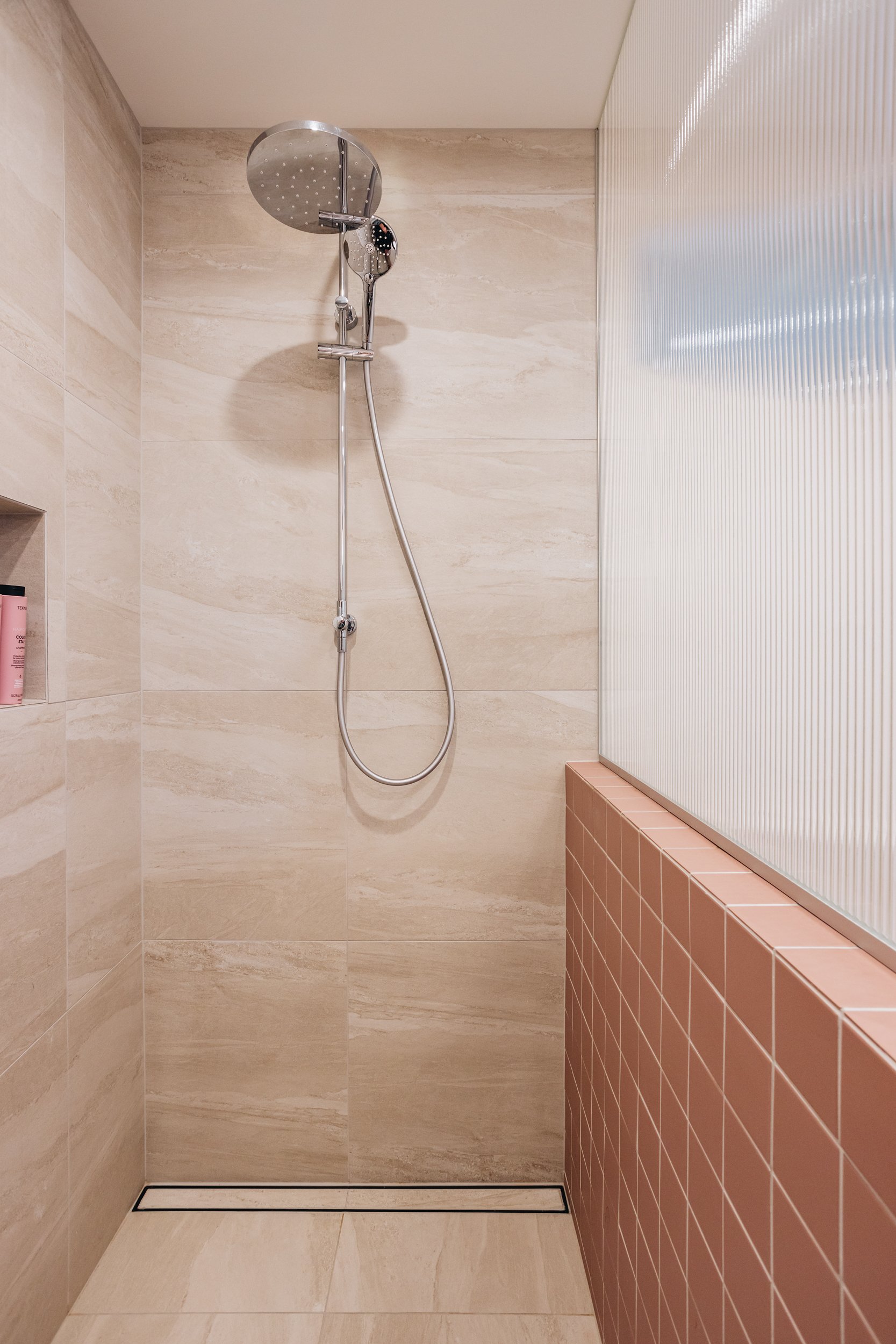 open-shower-design-pink-tile-feature.jpg
