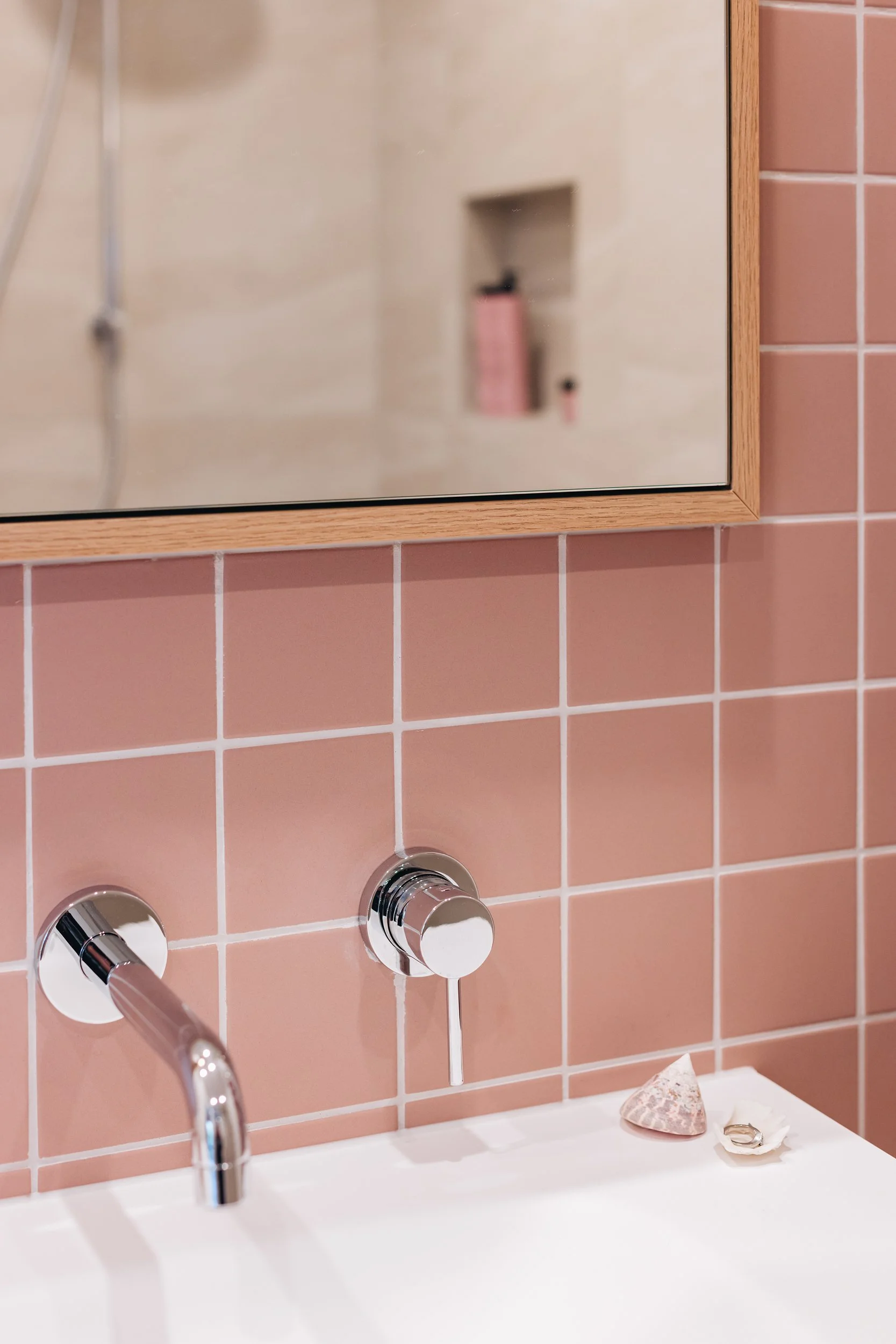 wall-mounted-tap-mixer-pink-mosaic-bathroom.jpg