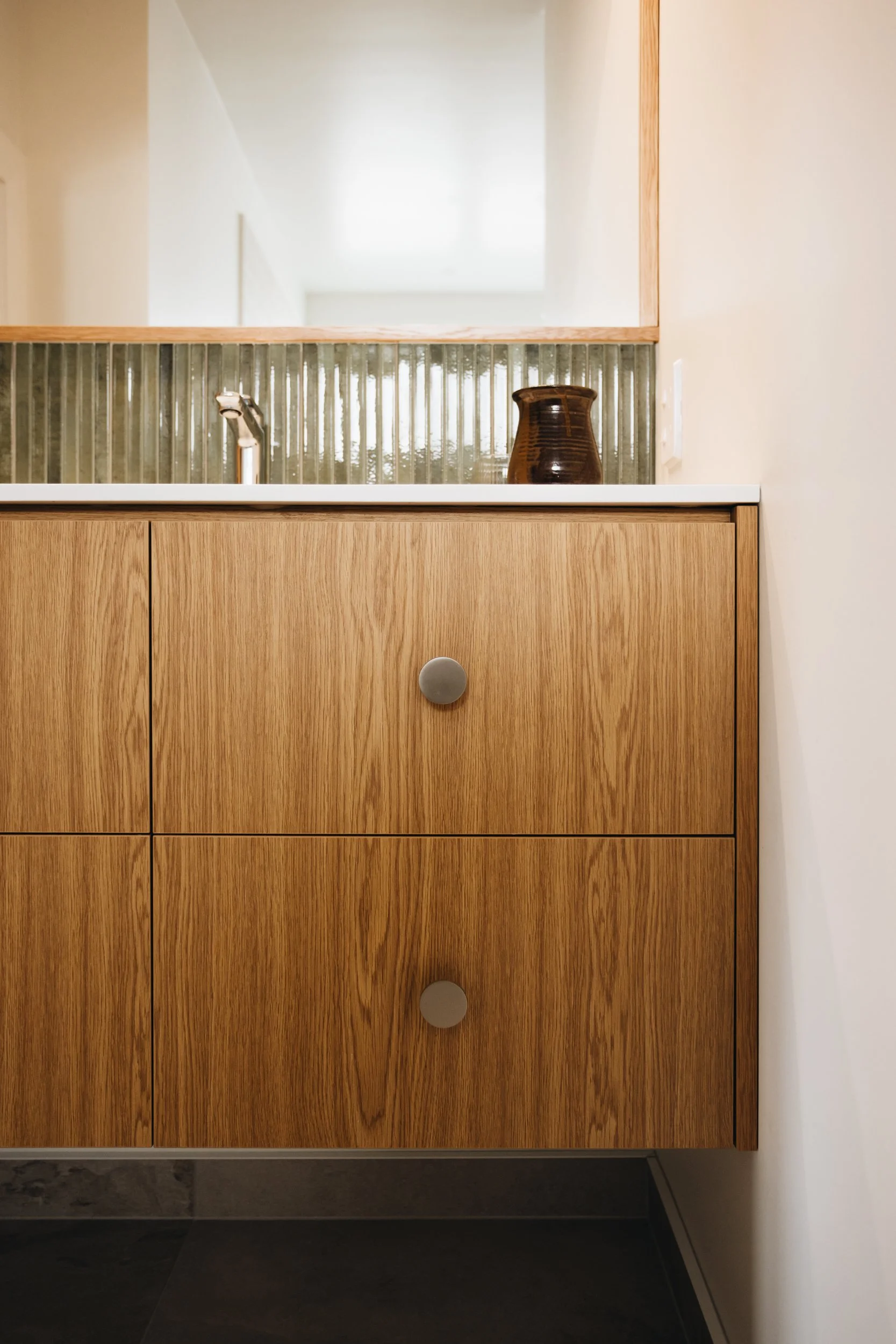 supreme-oak-vanity-circle-nickel-knob-handle.jpg