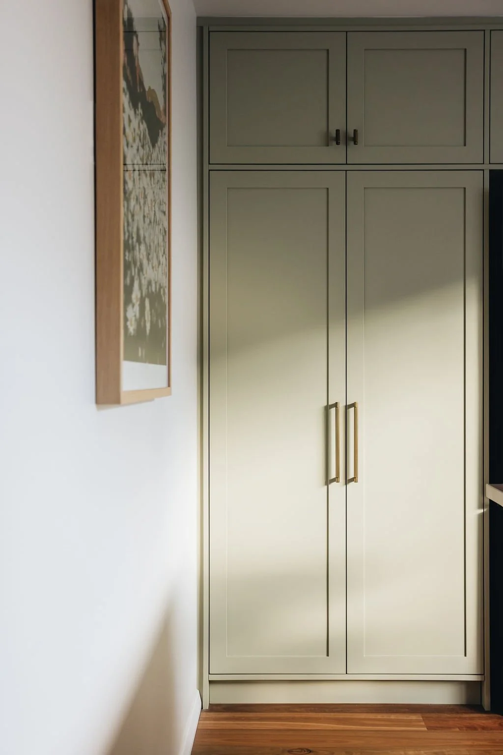 sage-green-shaker-cupboard-antique-brass-handles.jpg