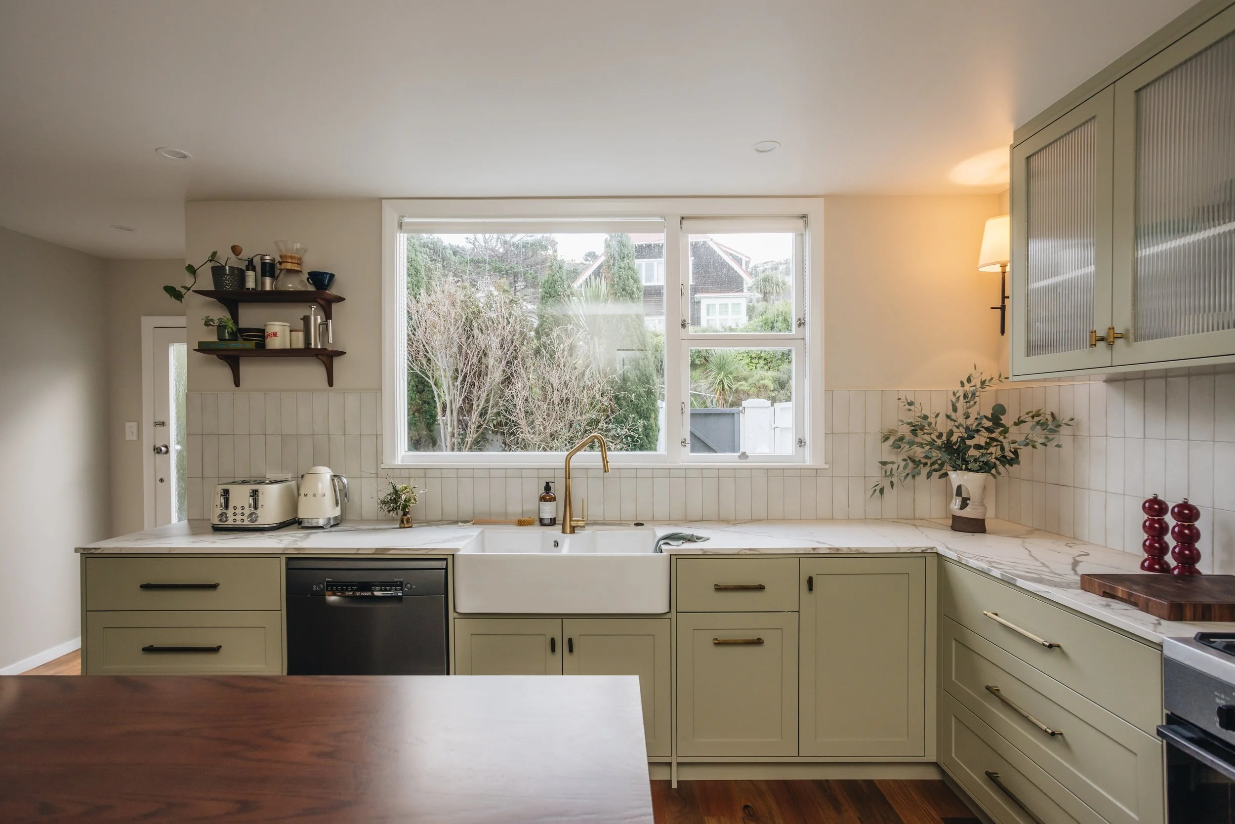 green-corner-kitchen-light-interiors.jpg