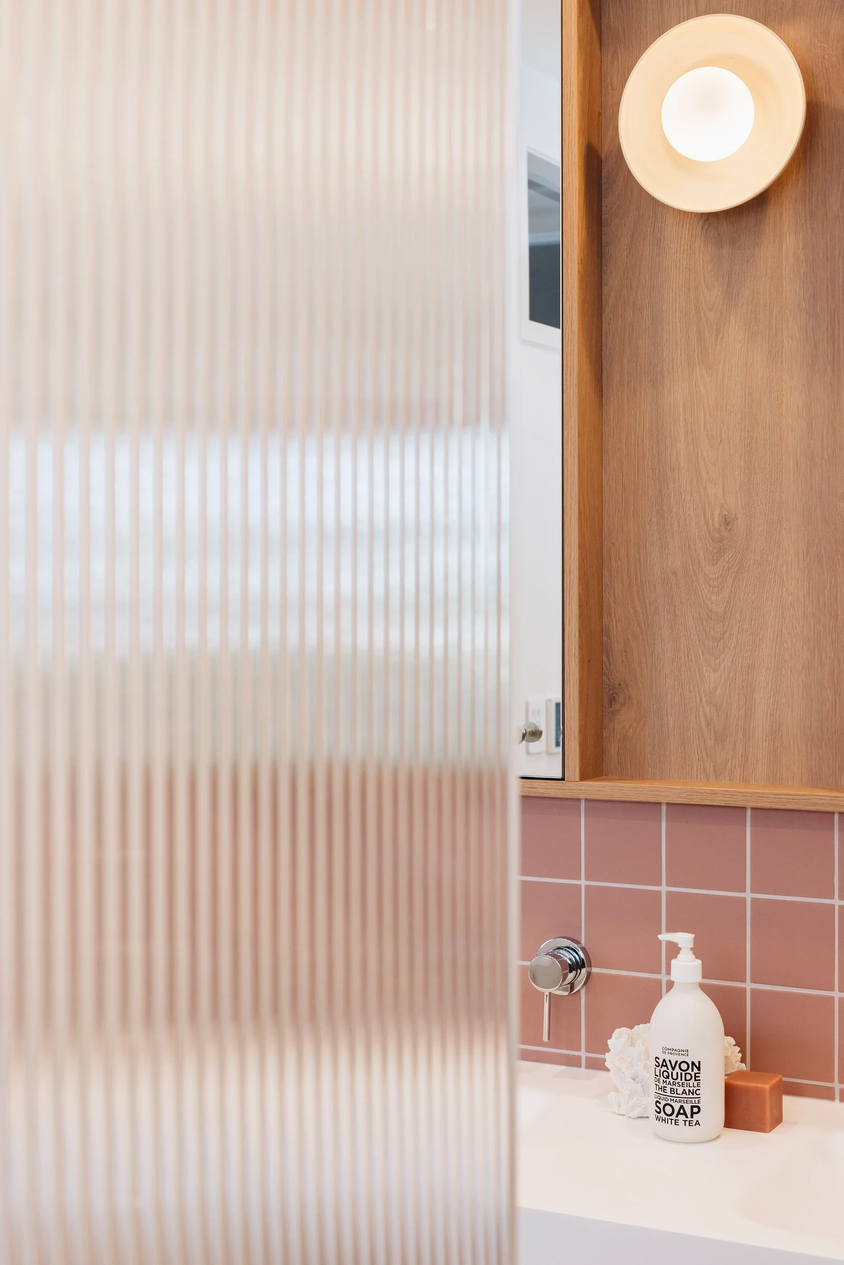 modern-pink-oak-bathroom-retro-wall-light.jpg