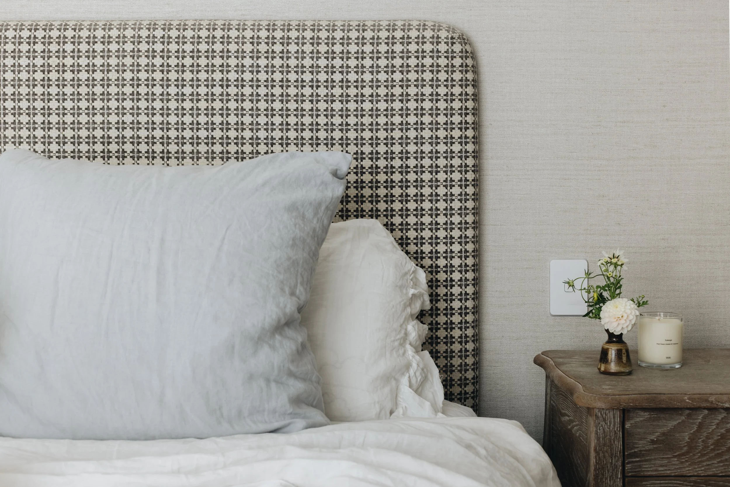 luxury-fabric-bedhead-neutral-bedroom.jpg