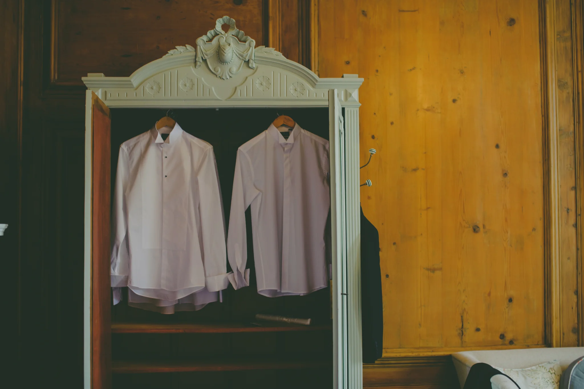 Amy Sampson | Devon Wedding Photographer | Ishani and Iain's Devon Wedding at Pyne's House, Exeter, Devon