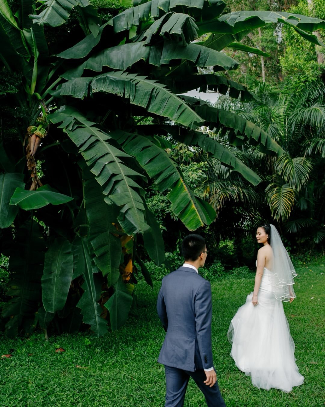Plans to visit Singapore again soon has got me returning to Shermain + Kai&rsquo;s beautiful laid-back wedding celebrations at an organic restaurant in Singapore, where Kai worked as the head chef. Though their day was punctuated by tropical thunders