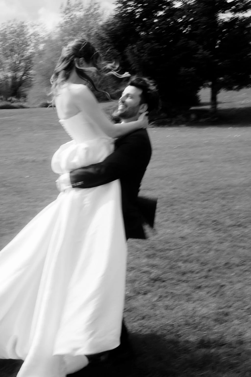 DS109048-Black&White.jpg