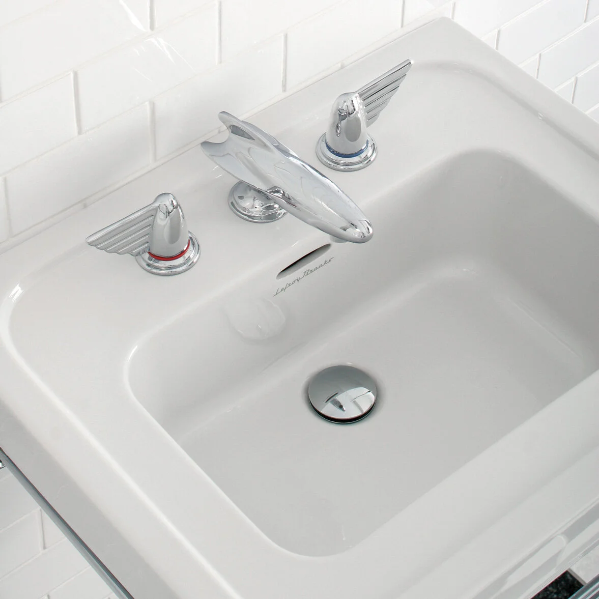 Lefroy-Brooks_Belle-Aire_60cm_basin-LB-7803_LB-4971_RL-1236_Web.jpg