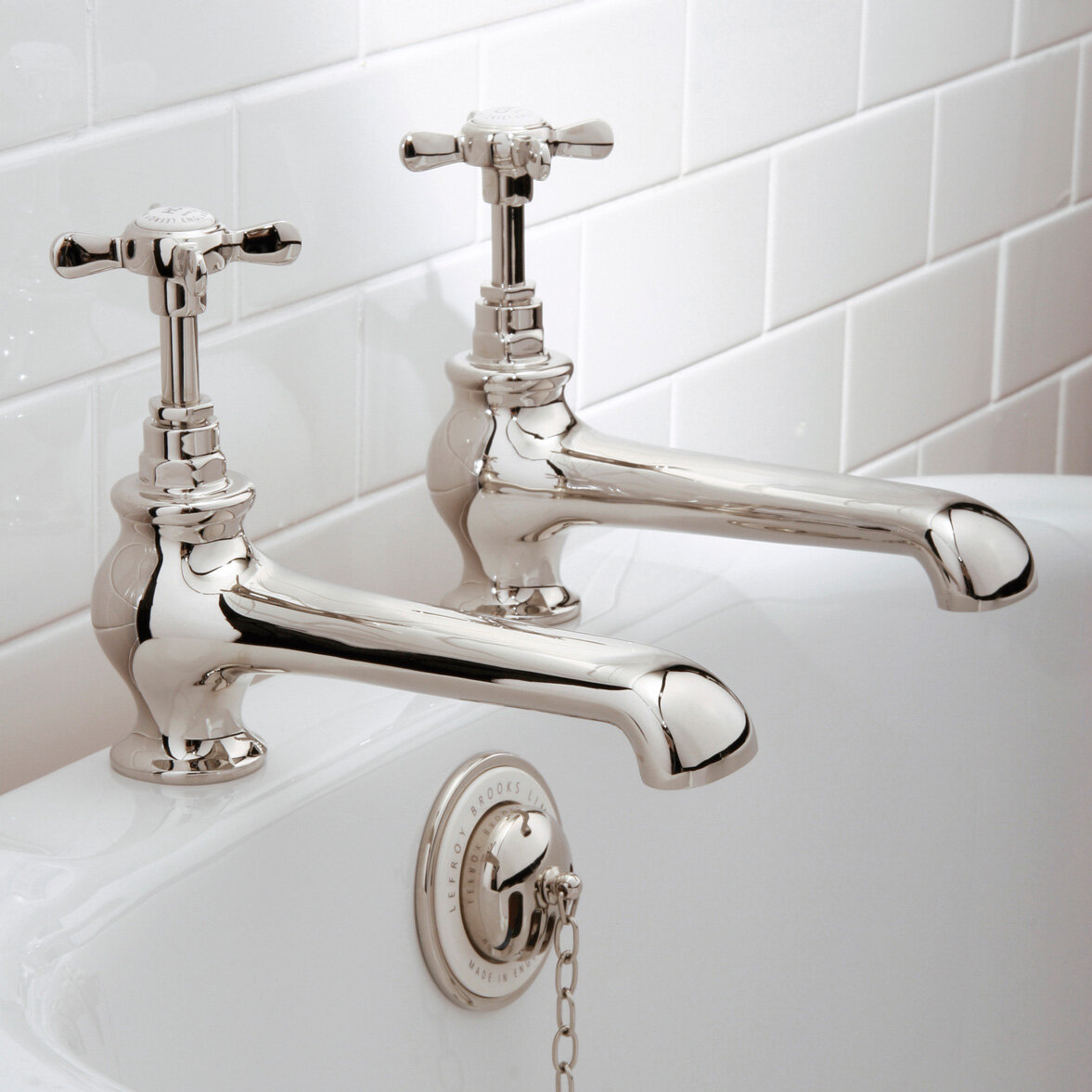 LB 1450 Classic long nose bath pillar taps — Lefroy Brooks (UK & Europe)