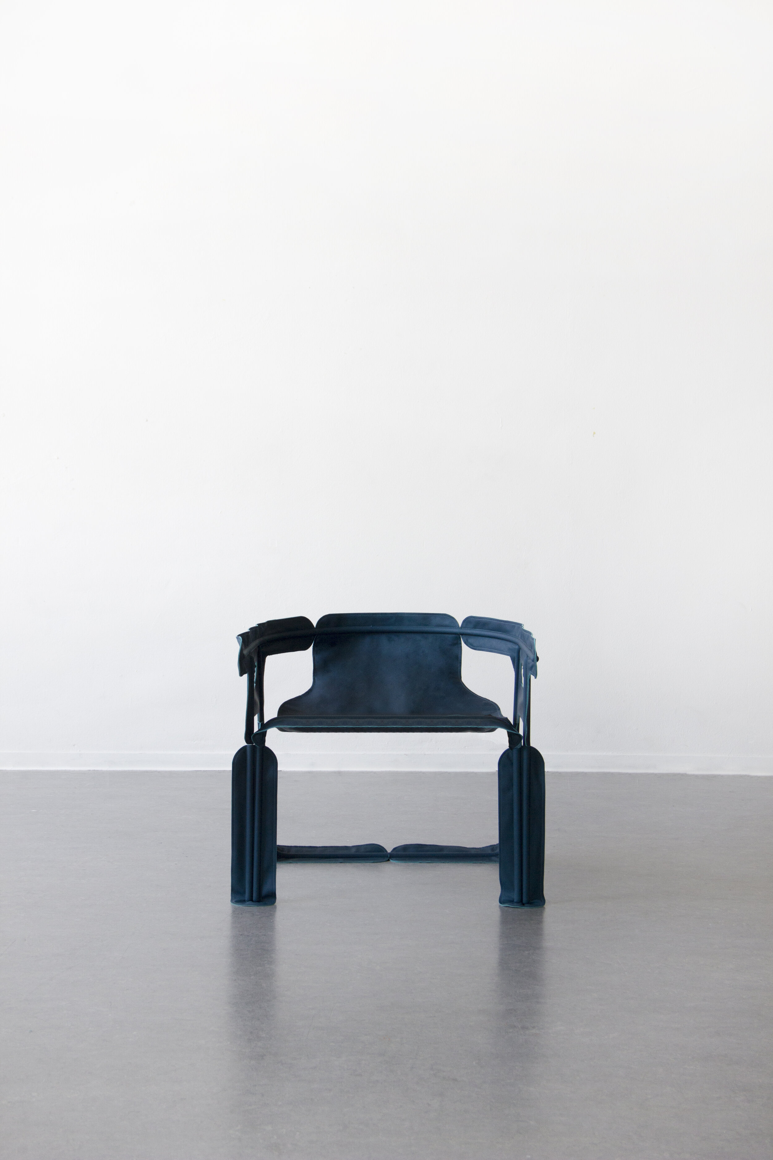 GLISSADE_CHAIR_1.jpg
