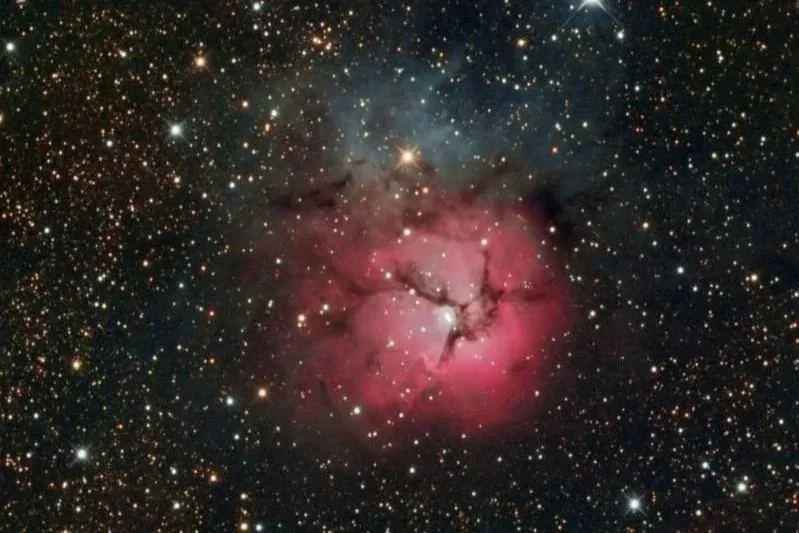 Cluster or Nebulae M20.jpg
