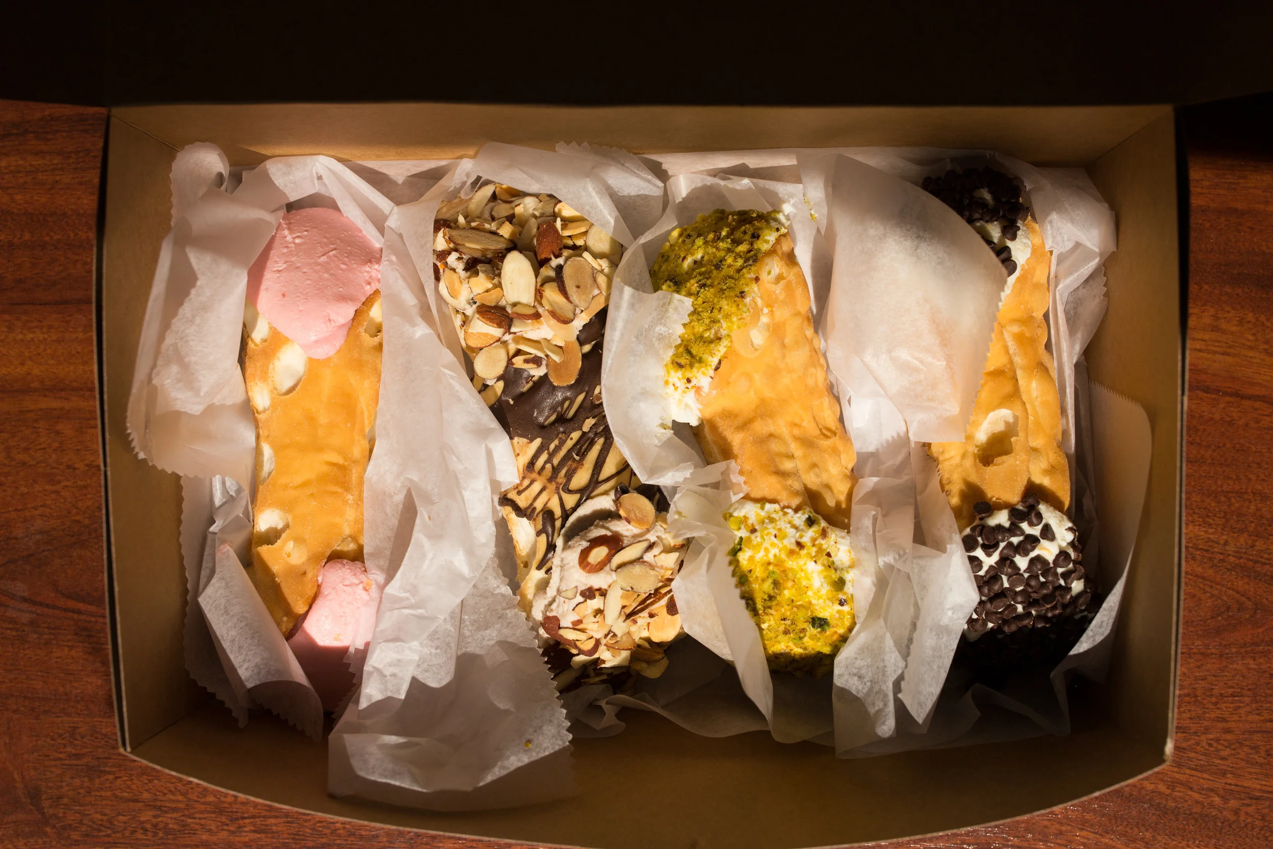 MIKE'S PASTRY_THE FOOD LENS_BRIAN SAMUELS PHOTOGRAPHY_JULY 2016-1.jpg