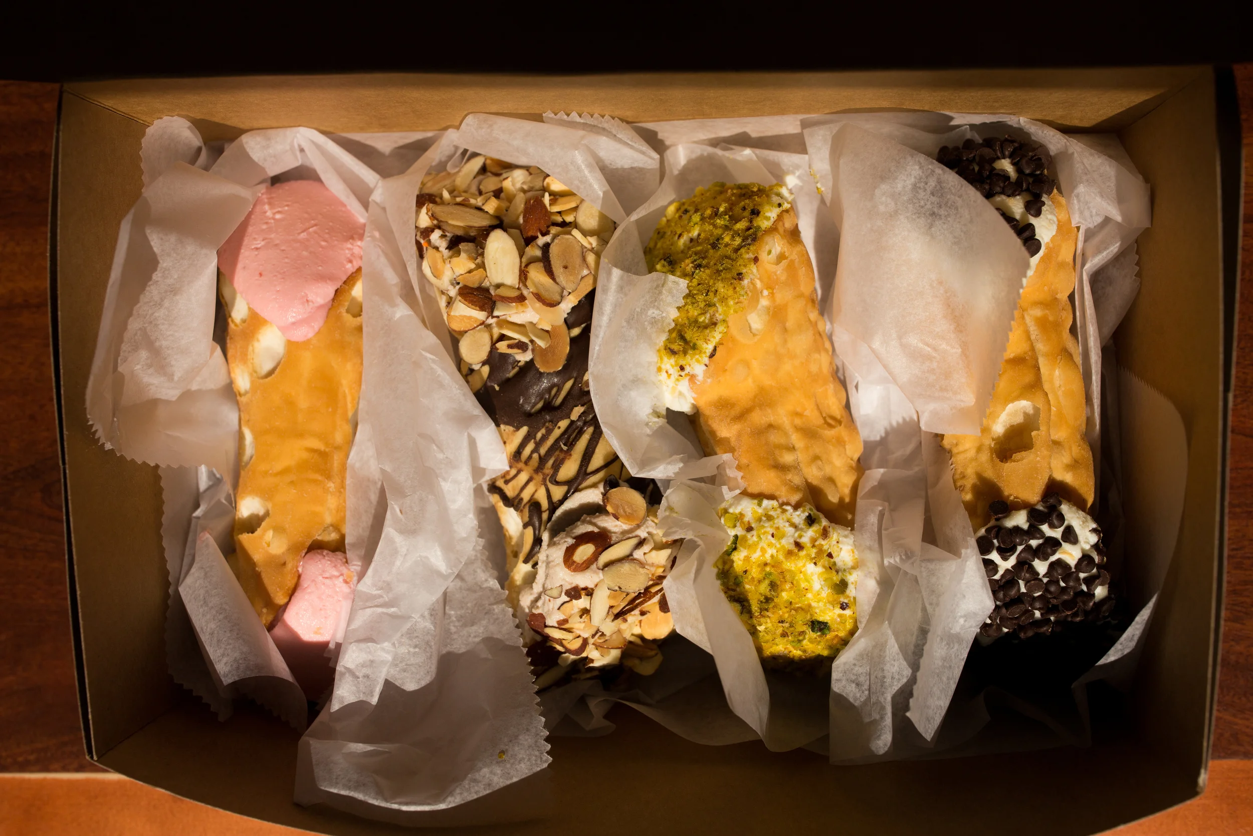 MIKE'S PASTRY_THE FOOD LENS_BRIAN SAMUELS PHOTOGRAPHY_JULY 2016-2.jpg