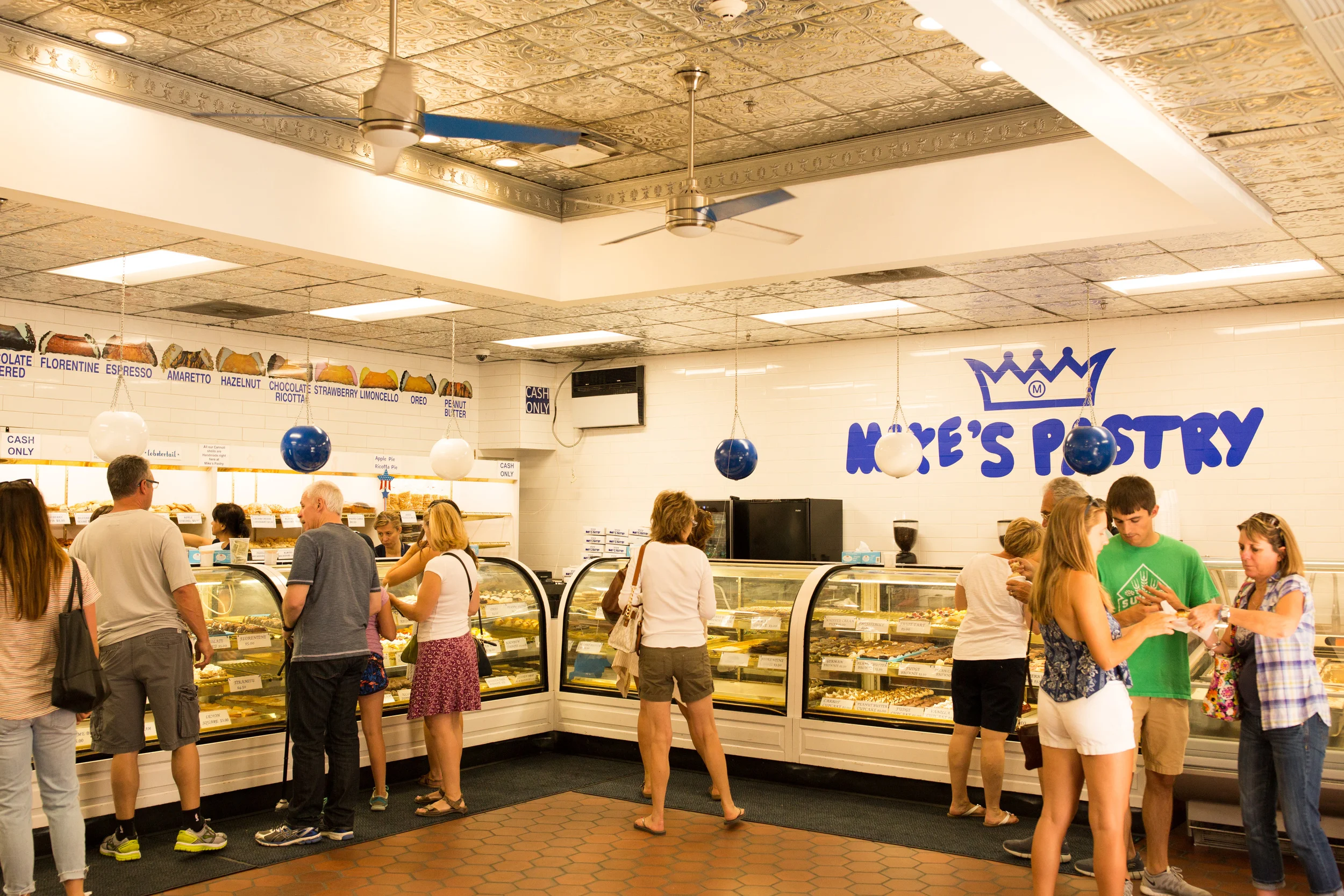 MIKE'S PASTRY_THE FOOD LENS_BRIAN SAMUELS PHOTOGRAPHY_JULY 2016-3.jpg