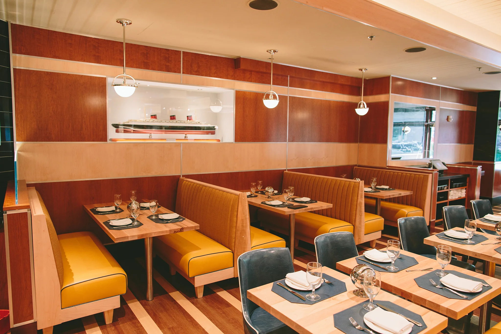 THE OYSTER CLUB_BRIAN SAMUELS PHOTOGRAPHY_JULY 2019-0067 copy.jpg