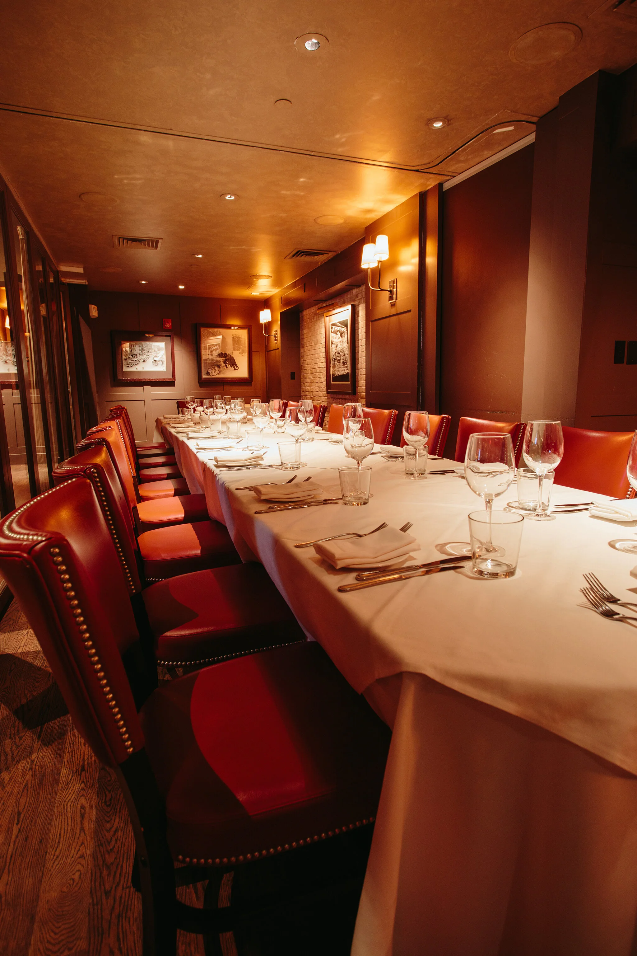 RUSSELL HOUSE TAVERN_BRIAN SAMUELS PHOTOGRAPHY_NOVEMBER 2019-0097 copy.jpg