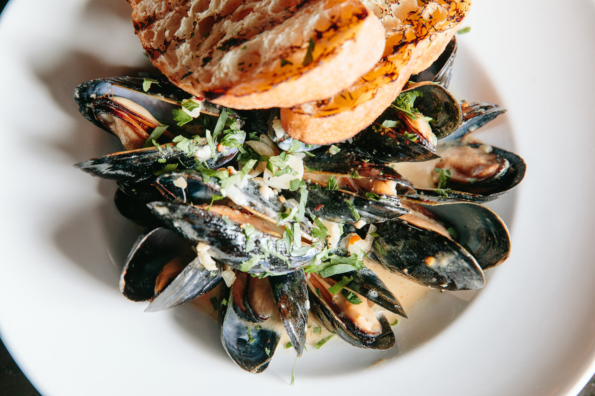 RUSSELL HOUSE TAVERN_BRIAN SAMUELS PHOTOGRAPHY_NOVEMBER 2019-0190 copy.jpg