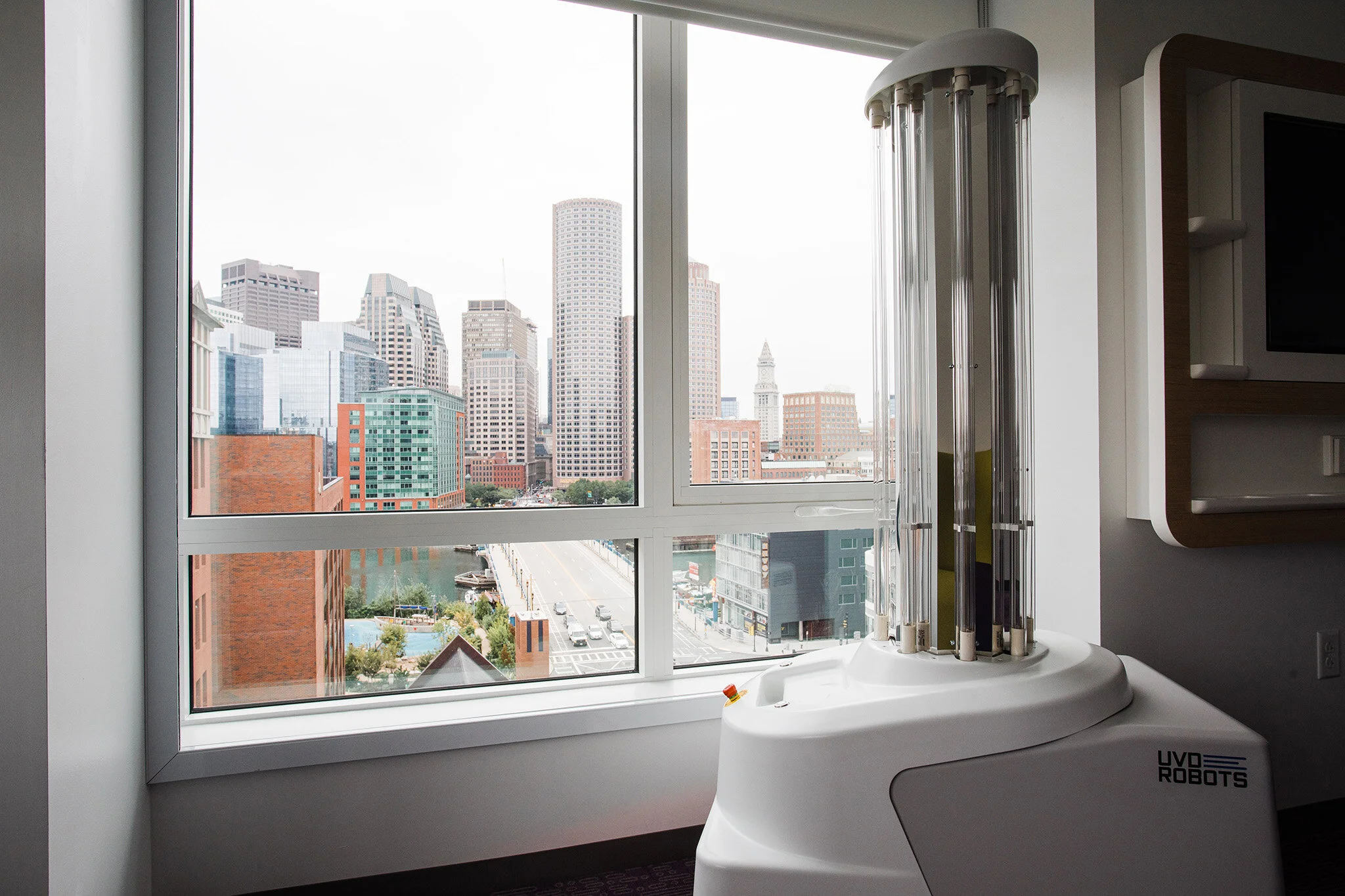 YOTEL_UVO ROBOTS_BRIAN SAMUELS PHOTOGRAPHY_SEPTEMBER2020-0022 copy.jpg