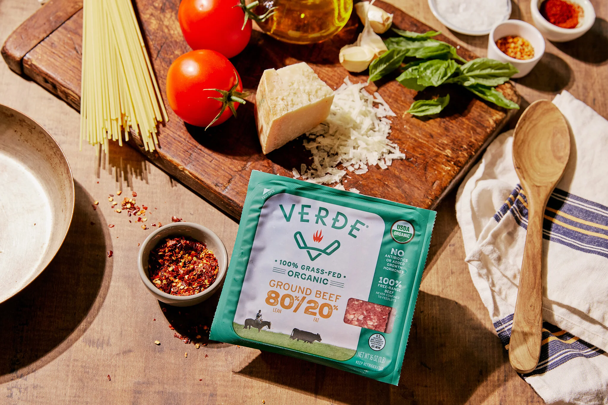 VERDE FARMS_GROUND 80 20_PACKAGING WITH PROPS_BRIAN SAMUELS PHOTOGRAPHY_SEPTEMBER 2021-IMG_5955 copy.jpg