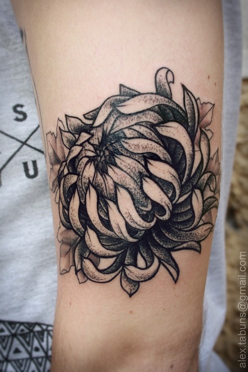 Chrysanthemum-Tattoos-30.jpg