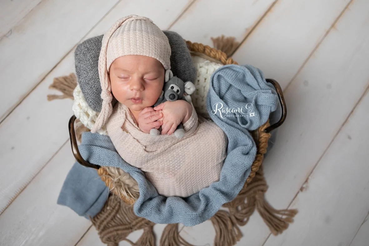 Cuccioli di pochissimi giorni!
Contattaci ancor prima che il bimbo nasca per organizzare al meglio il servizio fotografico dei primi giorni insieme a noi!
.
Servizio Newborn
.
per info e prenotazioni
.
☎️ 0425444280 tel e WhatsApp
✉️ info@fotootticar