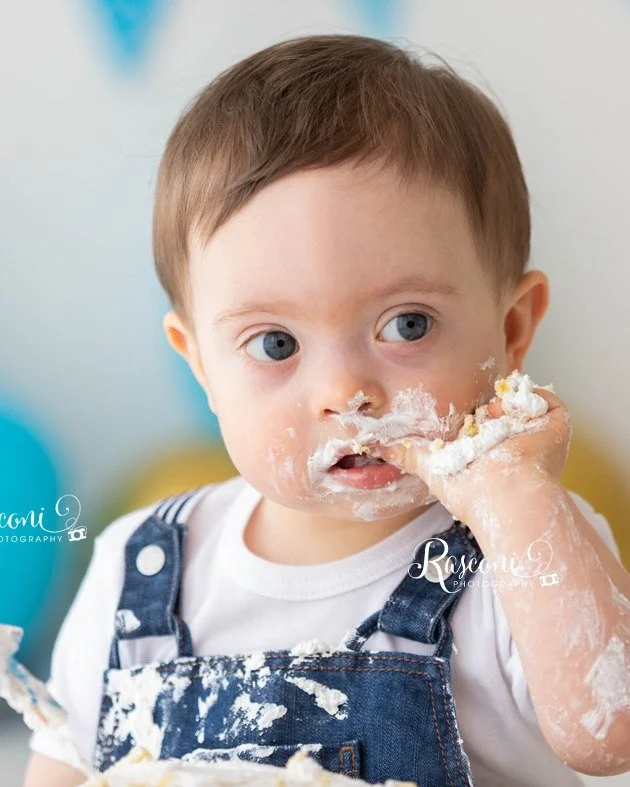 Tantissimi Auguri Massimo! 🎈
Quanto si &egrave; divertito davanti alla torta? 😁 a voi le prove..
.
Smashcake il servizio fotografico di compleanno!
Perfetto come idea regalo!
.
per info e prenotazioni
☎️0425444280
✉️info@fotootticarasconi.it
🖥mess