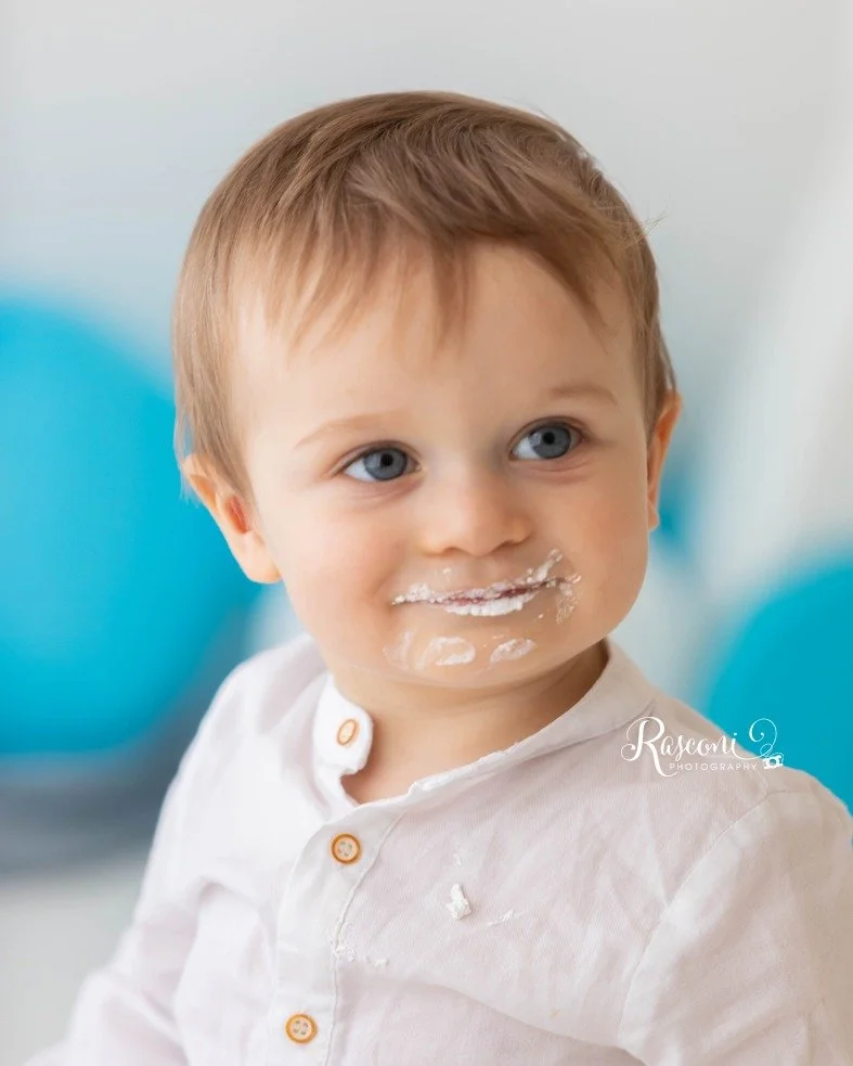Primo compleanno, gioia e foto divertenti..Tanti Auguri Alessandro 🎂
.
Smashcake il servizio fotografico di compleanno!
Perfetto come idea regalo!
.
per info e prenotazioni
☎️0425444280
✉️info@fotootticarasconi.it
🖥messenger
www.fotootticarasconi.i