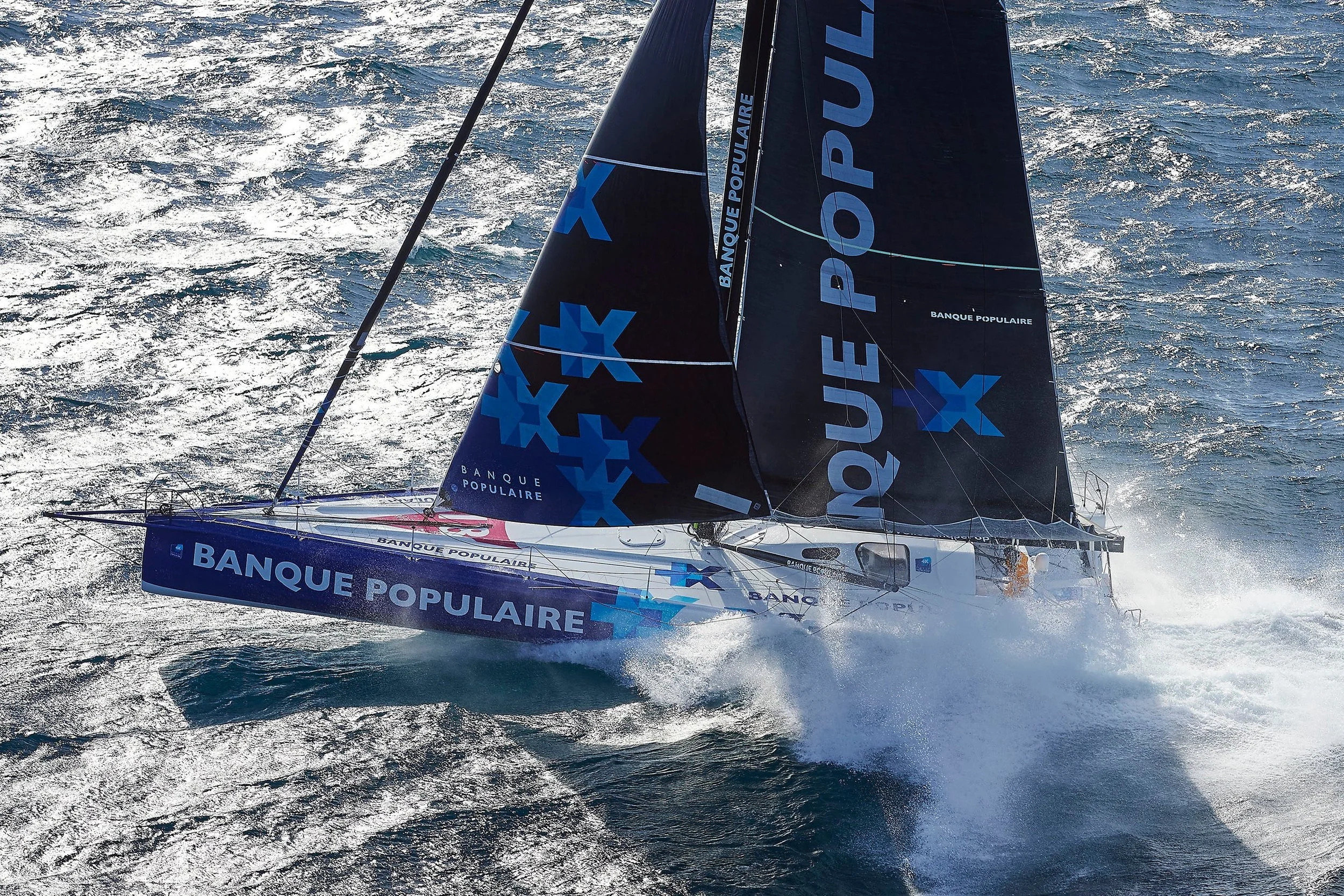 7780453601_armel-le-cleac-h-et-erwan-tabarly-sur-banque-populaire-viii.jpg