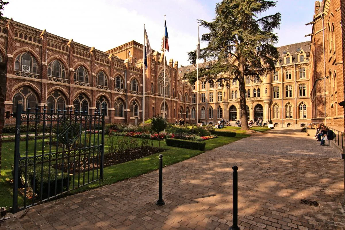 luniversite-catholique-de-lille-img_6861.jpg