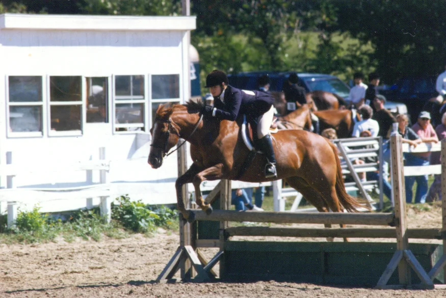 Jill jumping Nimble.jpg